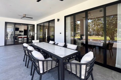 Villa in Chiang Mai, Thailand 4 bedrooms № 146592 - photo 13