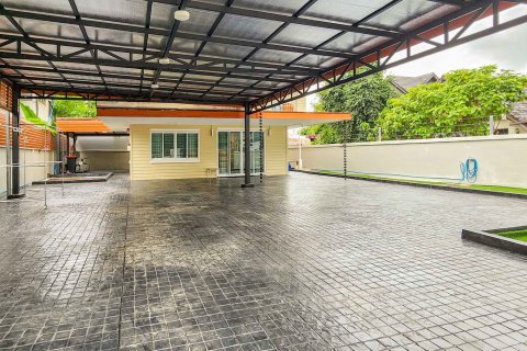 House in Chiang Mai, Thailand 2 bedrooms № 146589 - photo 2