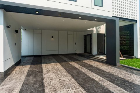 Villa in Chiang Mai, Thailand 4 bedrooms № 146591 - photo 20