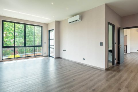 Villa in Chiang Mai, Thailand 4 bedrooms № 146591 - photo 15