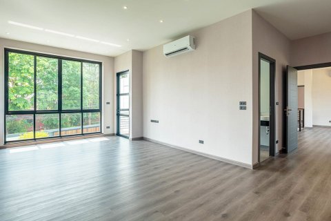 Villa in Chiang Mai, Thailand 4 bedrooms № 146591 - photo 15