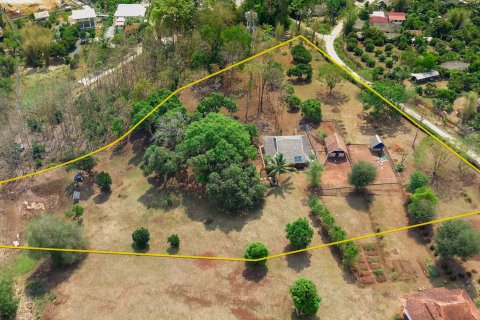 Земельный участок в Чиангмае, Таиланд  № 146593 - фото 1