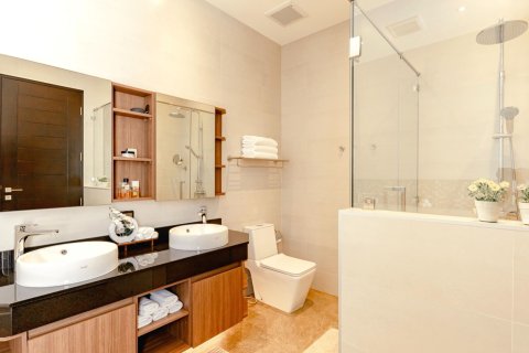 Villa in Chiang Mai, Thailand 5 bedrooms № 146590 - photo 12