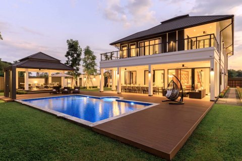 Villa in Chiang Mai, Thailand 5 bedrooms № 146590