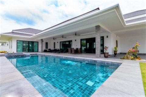 Villa à Hua Hin, Thaïlande 3 chambres № 193351