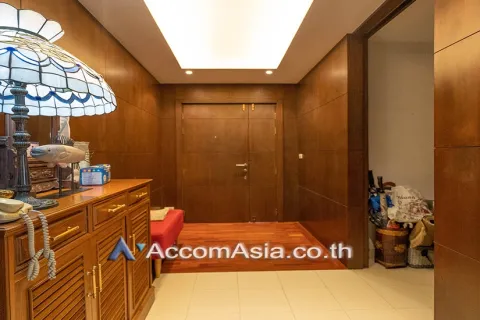 Duplex in Suan Luang, Bangkok, Thailand 4 Schlafzimmer № 216717 - Foto 2