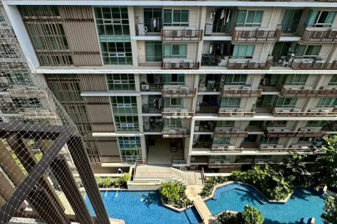 Eigentumswohnung in Watthana, Bangkok, Thailand, 3 Schlafzimmer № 216720 - Foto 7