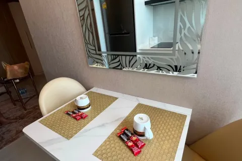 Casa de 4 dormitorios en Pattaya, Tailandia № 210701 - foto 21