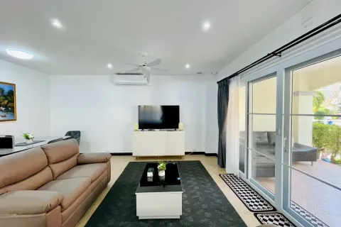 Condominio de 2 dormitorios en Pattaya, Tailandia № 210700 - foto 16