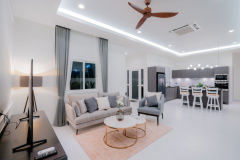 Villa in Hua Hin, Thailand 3 Schlafzimmer № 221925 - Foto 4