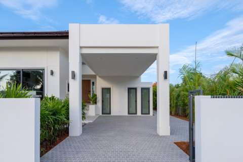 Villa in Hua Hin, Thailand 3 Schlafzimmer № 221924 - Foto 3