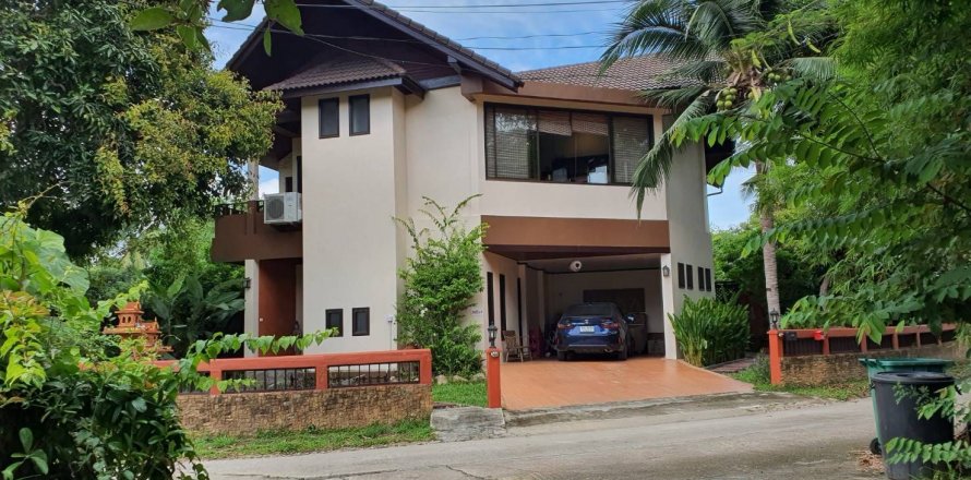 House in Ko Samui, Thailand 2 bedrooms № 135657