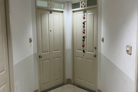 Кондоминиум с 2 спальнями в Правете, Бангкок, Таиланд № 135663 - фото 11