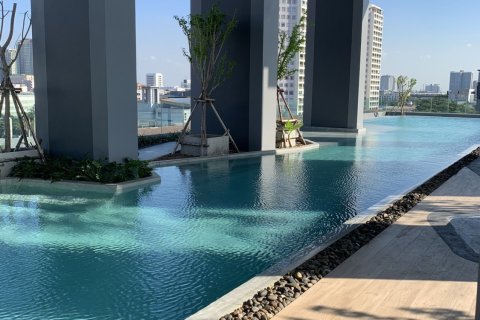 Condo in Bang Kapi, Bangkok, Thailand, 2 bedrooms  № 161155 - photo 11