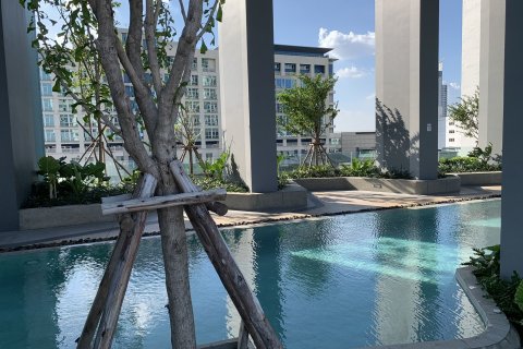 Condo in Bang Kapi, Bangkok, Thailand, 2 bedrooms  № 161155 - photo 13