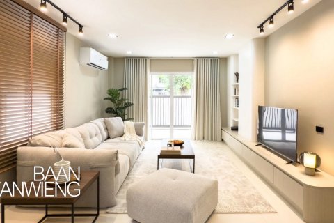 Дом в Ханг Донге, Таиланд с 4 спальнями  № 140060 - фото 2