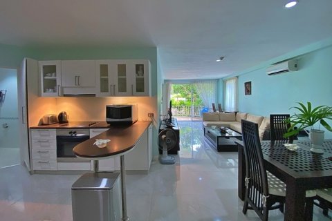 Condo in Hua Hin, Thailand, 2 bedrooms  № 168433 - photo 14