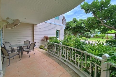 Condo in Hua Hin, Thailand, 2 bedrooms  № 168433 - photo 8