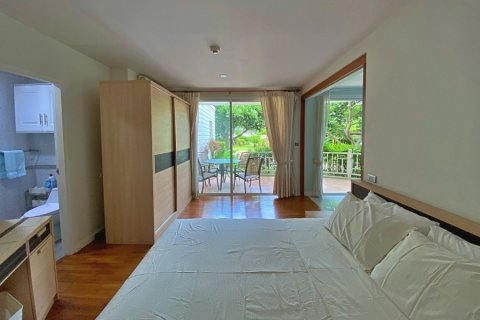 Condo in Hua Hin, Thailand, 2 bedrooms  № 168433 - photo 18