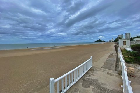 Condo in Hua Hin, Thailand, 2 bedrooms  № 168433 - photo 22