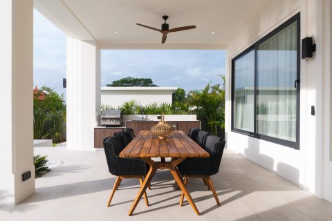 Villa in Hua Hin, Thailand 3 bedrooms № 168430 - photo 3