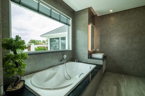 Villa in Hua Hin, Thailand 3 bedrooms № 168429 - photo 12