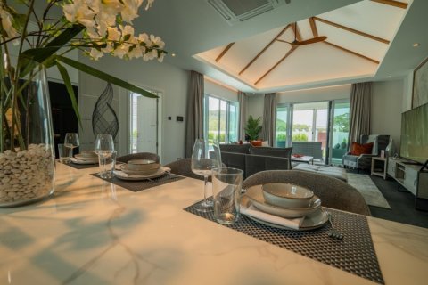 Villa in Hua Hin, Thailand 3 bedrooms № 168429 - photo 4