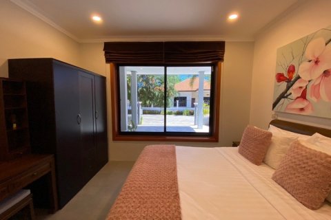 Villa in Hua Hin, Thailand 3 bedrooms № 168431 - photo 16