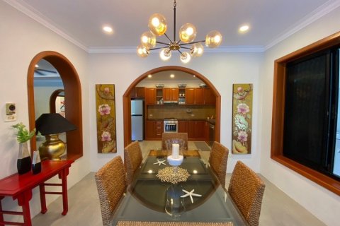 Villa in Hua Hin, Thailand 3 bedrooms № 168431 - photo 7