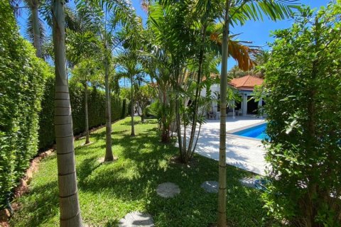 Villa in Hua Hin, Thailand 3 bedrooms № 168431 - photo 21