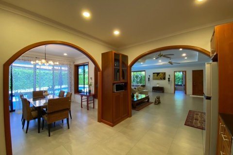 Villa in Hua Hin, Thailand 3 bedrooms № 168431 - photo 8