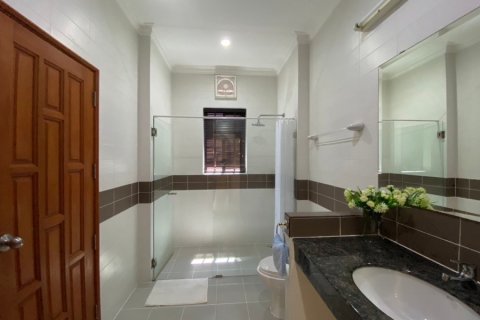 Villa in Hua Hin, Thailand 3 bedrooms № 168431 - photo 18