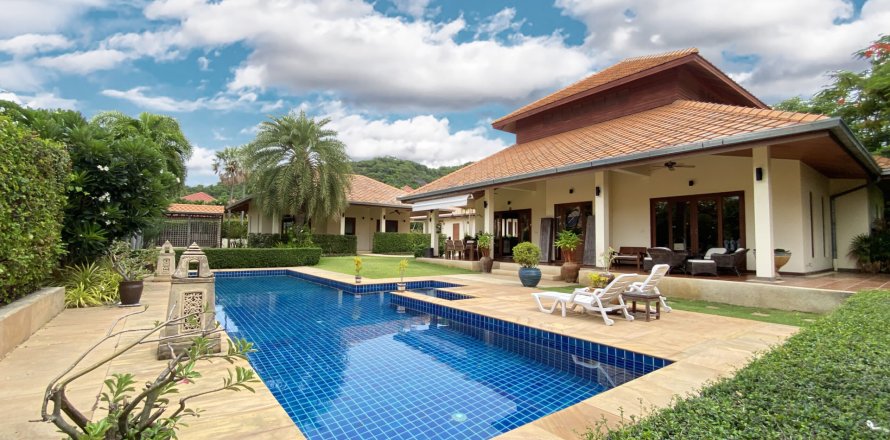 Villa à Hua Hin, Thaïlande 5 chambres № 168428