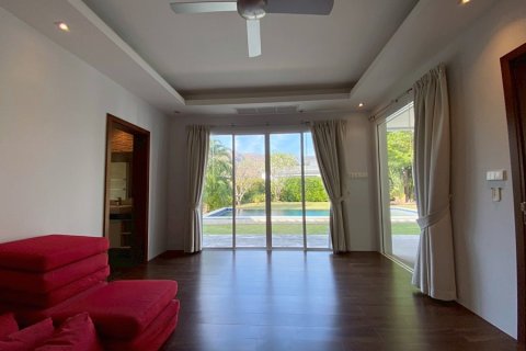 Villa in Hua Hin, Thailand 3 bedrooms № 205658 - photo 18