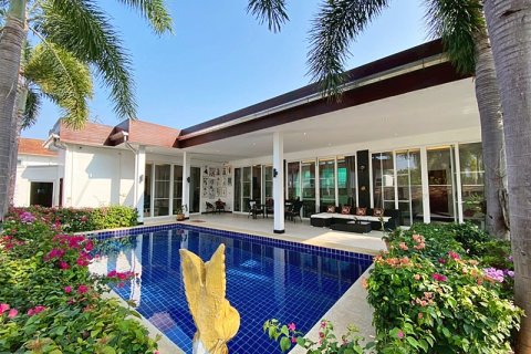 Villa in Hua Hin, Thailand 3 bedrooms № 205655