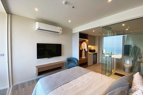 Condo in Hua Hin, Thailand, 1 bedroom № 205656 - photo 12