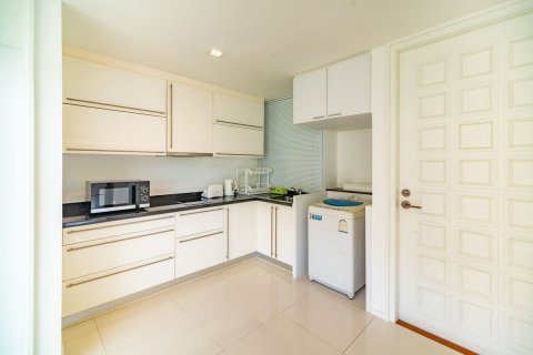 Duplex in Pattaya, Thailand 3 bedrooms № 159609 - photo 4