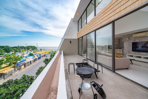 Duplex in Pattaya, Thailand 3 bedrooms № 159609 - photo 15