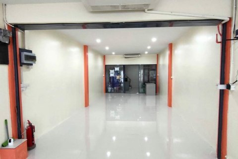 Townhouse in Lopburi, Thailand 2 bedrooms № 159611 - photo 3