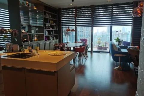 Condo in Watthana, Bangkok, Thailand, 3 bedrooms  № 159612