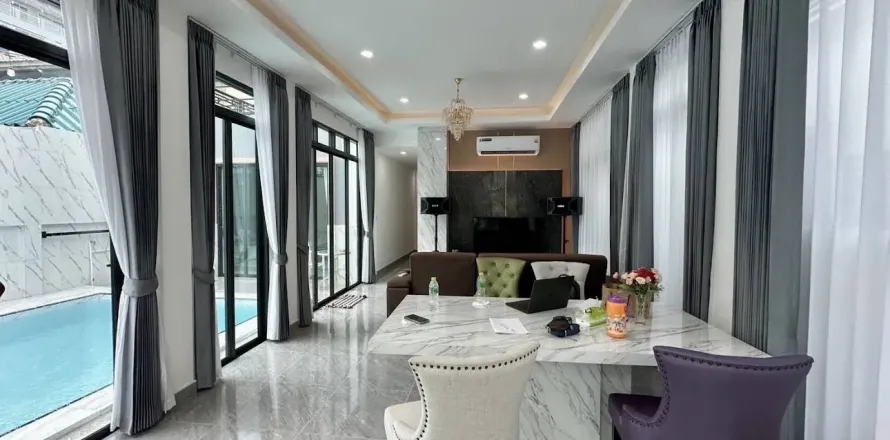 Villa à Pattaya, Thaïlande 5 chambres № 167191
