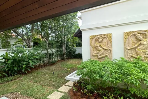 Villa in Phuket, Thailand 6 bedrooms № 167188 - photo 5