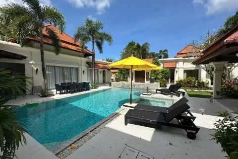 Villa in Phuket, Thailand 6 bedrooms № 167188 - photo 4