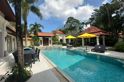 Villa in Phuket, Thailand 6 bedrooms № 167188 - photo 3