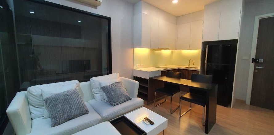 Студия в кондо в Кхлонг Сане, Бангкок, Таиланд № 167187