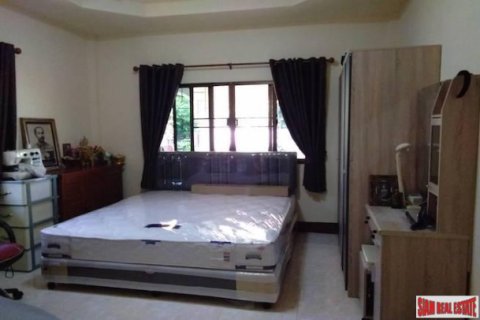 House in Chiang Mai, Thailand 3 bedrooms № 194112 - photo 3