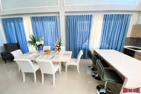 House in Pattaya, Thailand 3 bedrooms № 194114 - photo 4