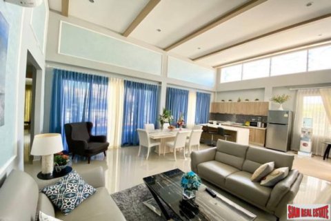 House in Pattaya, Thailand 3 bedrooms № 194114 - photo 5