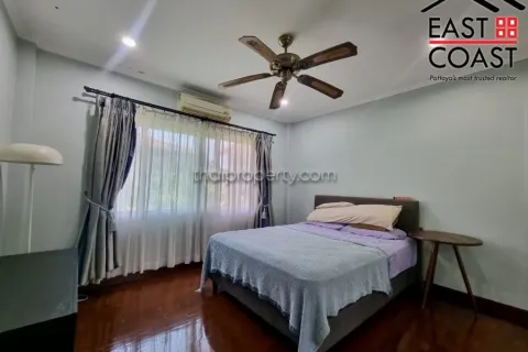 Casa de 3 dormitorios en Pattaya, Tailandia № 213538 - foto 14
