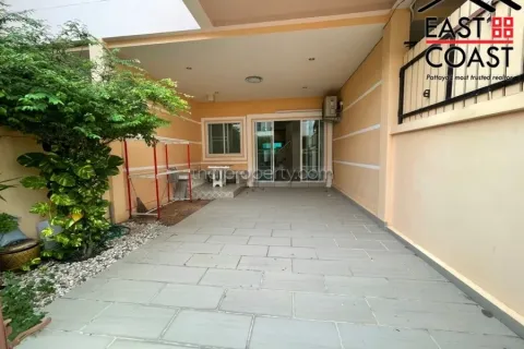 Casa de 3 dormitorios en Pattaya, Tailandia № 213540 - foto 3